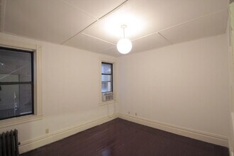 405 Peebles St, Unit 1 in Pittsburgh, PA - Foto de edificio - Building Photo