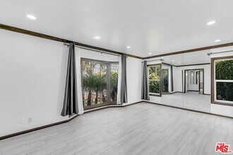 2201 Manning Ave in Los Angeles, CA - Building Photo - Building Photo