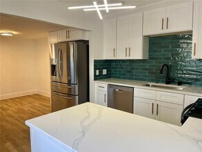 2118 S Venus St in Tampa, FL - Building Photo - Building Photo