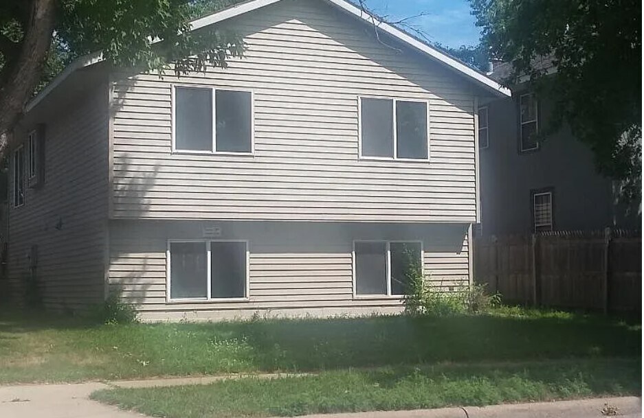 1705 2nd St N in St. Cloud, MN - Building Photo