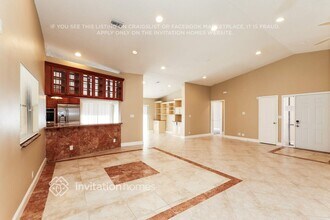 21018 Country Creek Dr in Boca Raton, FL - Foto de edificio - Building Photo