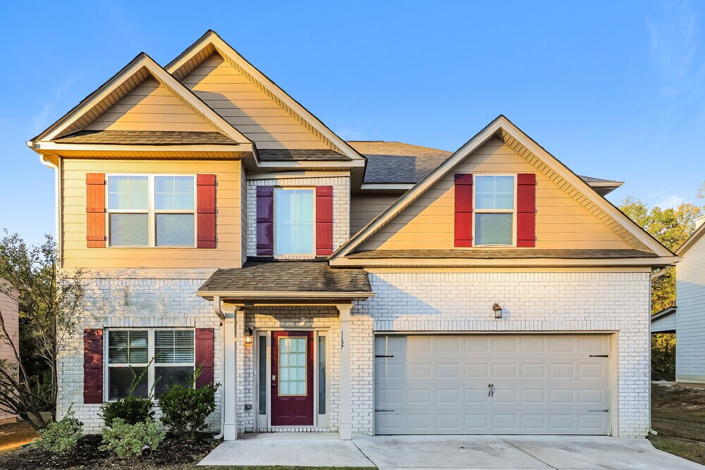 1157 Pebble Ridge Dr in Hampton, GA - Foto de edificio