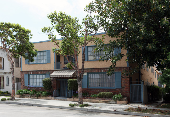 1820 E 2nd St in Long Beach, CA - Foto de edificio - Building Photo