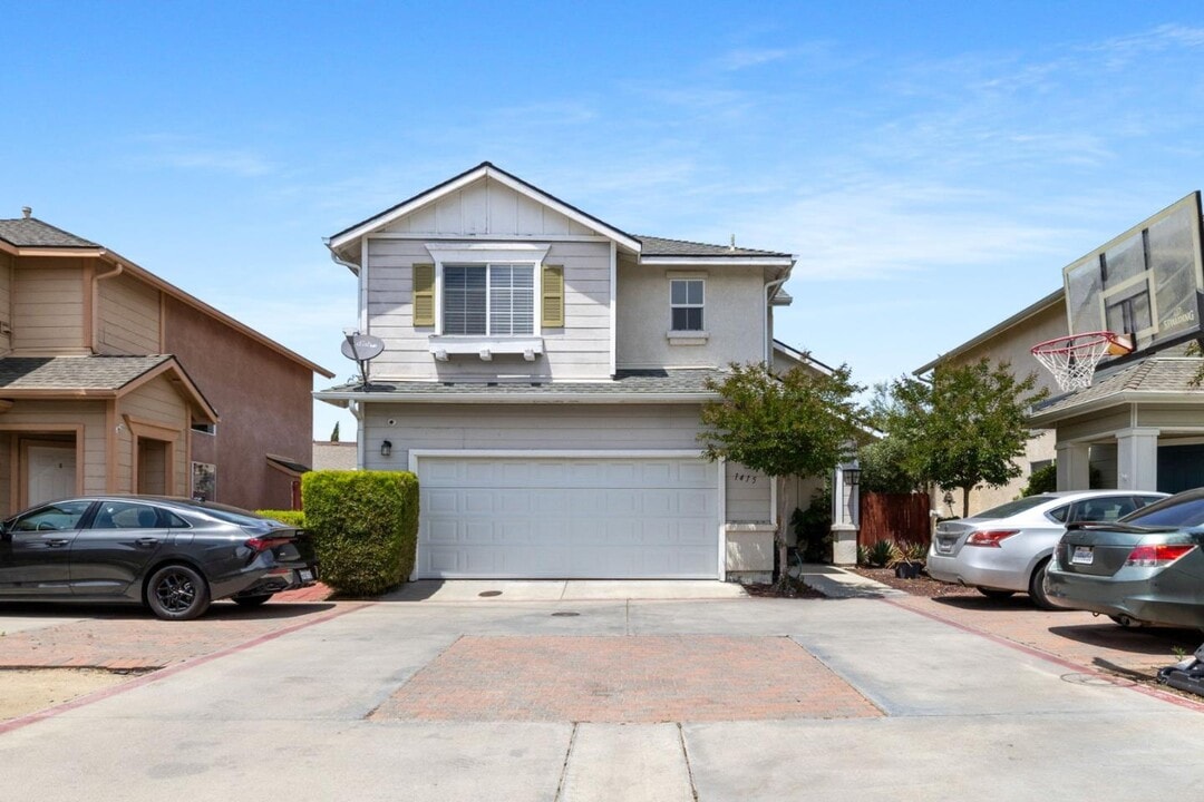 1415 Stoney Creek Rd in Paso Robles, CA - Building Photo