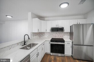 505 Garrison Woods Dr in Stafford, VA - Building Photo - Building Photo