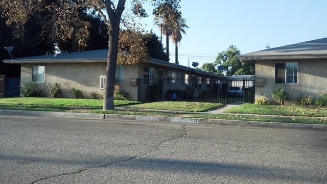 805-811 E 8th St in Pomona, CA - Building Photo - Building Photo