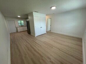 2135 Sibley Ave in Fort Pierce, FL - Building Photo - Building Photo