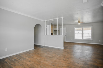 2641 E Baylor St in Lubbock, TX - Building Photo - Building Photo
