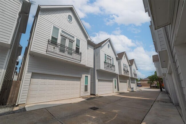 854 W 20th St in Houston, TX - Building Photo - Building Photo