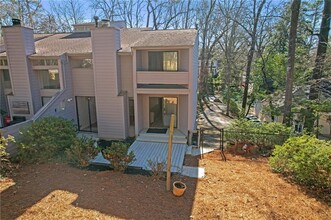 180 Lindbergh Drive NE in Atlanta, GA - Building Photo - Building Photo