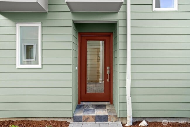 6417 Ellis Ave S in Seattle, WA - Building Photo - Building Photo