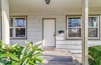 323 Ave A in Snohomish, WA - Building Photo - Building Photo