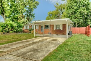 1370 Labelle St in Jacksonville, FL - Building Photo