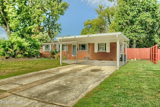 property at 1370 Labelle St