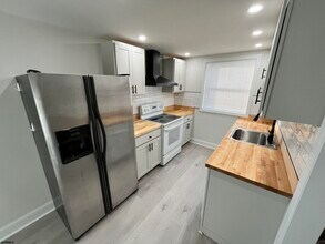 9 N Wissahickon Ave in Ventnor City, NJ - Building Photo - Building Photo