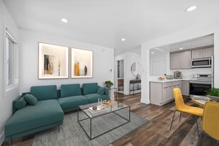 1101 N. Flower St. in Santa Ana, CA - Building Photo