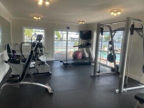 2900 NE 30th St in Fort Lauderdale, FL - Building Photo - Building Photo