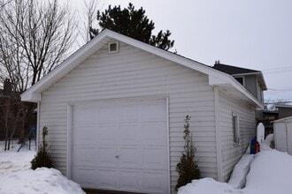 3030 Connaught Ave in Halifax, NS - Building Photo - Building Photo