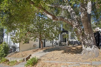 2363 Le Conte in Berkeley, CA - Foto de edificio - Building Photo