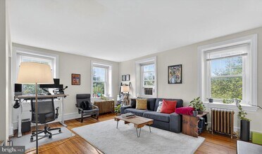 1320 Butler Pike in Conshohocken, PA - Building Photo - Building Photo