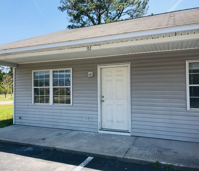 property at 152 Pine St
