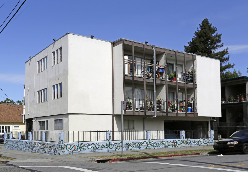 3140 Ellis St in Berkeley, CA - Building Photo