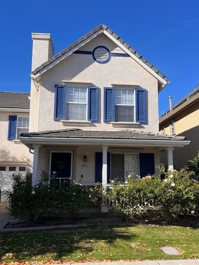 property at 221 Valley Station Cir