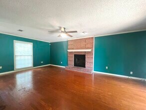7849 Meadow Trail Dr in Memphis, TN - Building Photo - Building Photo