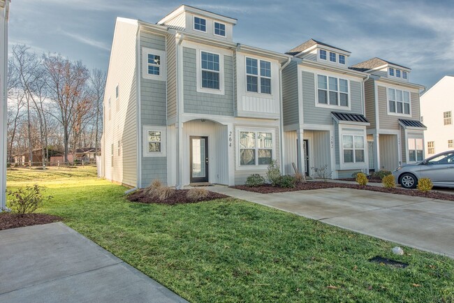 property at 264 Halton Crossing Dr SW