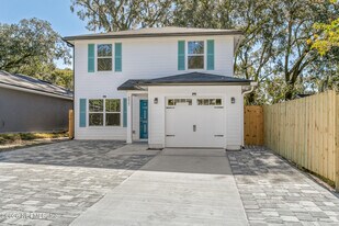 8822 Eaton Ave in Jacksonville, FL - Building Photo