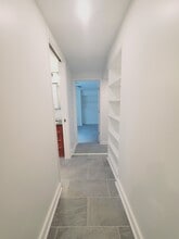 47 Lindale St, Unit B in Stamford, CT - Building Photo - Building Photo