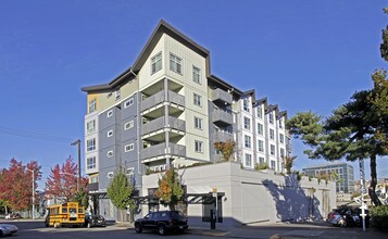 Denny Park Apartments in Seattle, WA - Foto de edificio - Building Photo