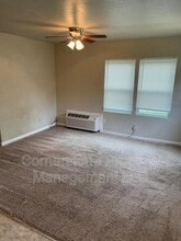 8185 Center Dr in De Soto, KS - Building Photo - Building Photo