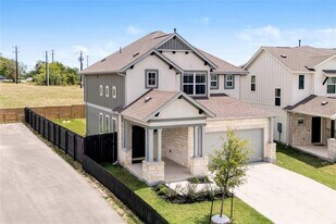 6554 Marsh Ln in Buda, TX - Building Photo