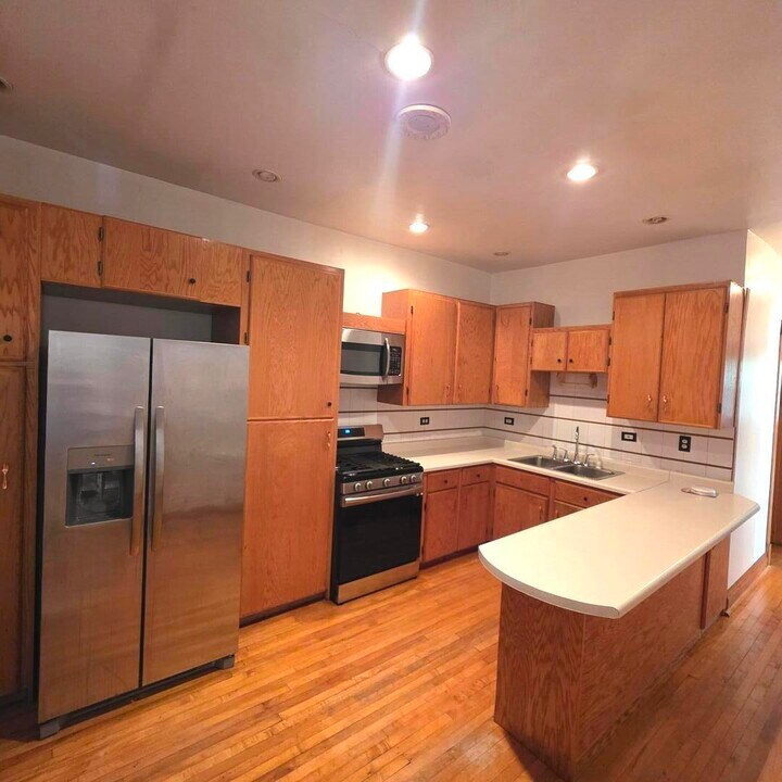 3331 W Pierce Ave in Chicago, IL - Building Photo