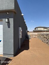 10126 Javelina Bush in Socorro, TX - Building Photo - Building Photo