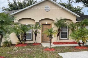 758 Del Prado Dr in Kissimmee, FL - Building Photo