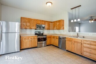 15541 Outside Trail in Noblesville, IN - Building Photo - Building Photo