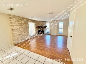 601 Free Rein in Horseshoe Bay, TX - Building Photo - Building Photo