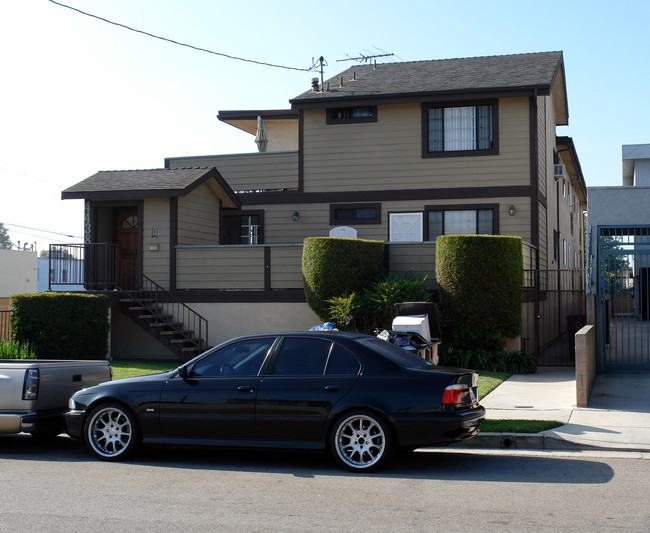 4438 W 136th St in Hawthorne, CA - Foto de edificio - Building Photo