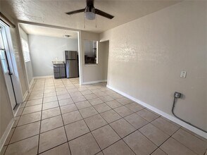 12127 Gulf Blvd in Treasure Island, FL - Building Photo - Building Photo