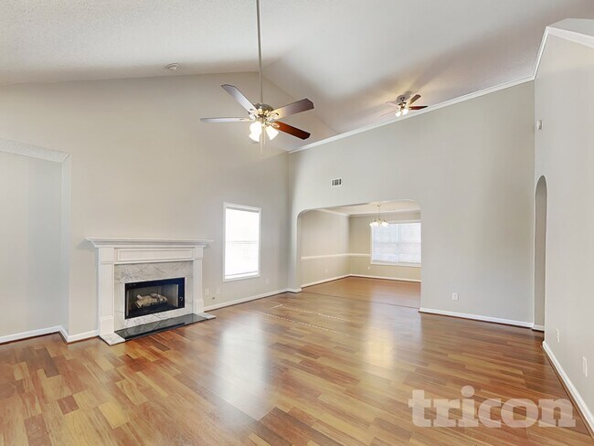 341 Chase Marion Way in Mcdonough, GA - Foto de edificio - Building Photo