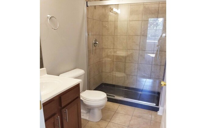 3261 Bishop St in Cincinnati, OH - Building Photo - Building Photo