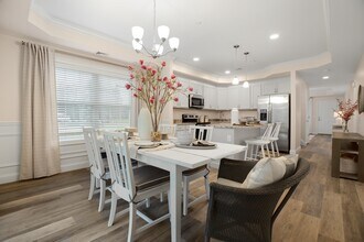 Residences of Skye in Derry, NH - Building Photo - Building Photo