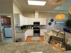 3401 Palace St in Edinburg, TX - Building Photo - Building Photo