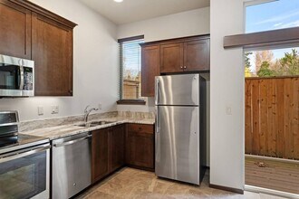 186 Madrona Way NE, Unit 1408 in Bainbridge Island, WA - Building Photo - Building Photo