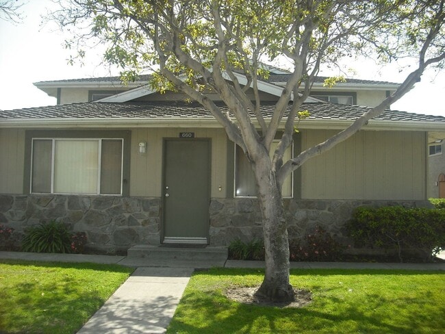 property at 660 HEMLOCK St