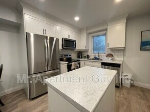 29 Gruhn St in Kitchener, ON - Building Photo - Building Photo