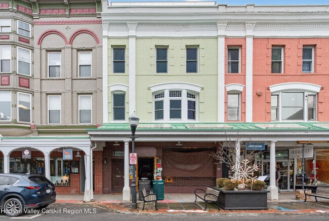 property at 316 Wall St