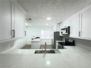 3451 County Barn Rd in Naples, FL - Building Photo - Building Photo